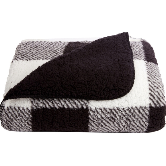 NWT! Artemis Luxury Edition Sherpa Throw - Picture 2 of 5